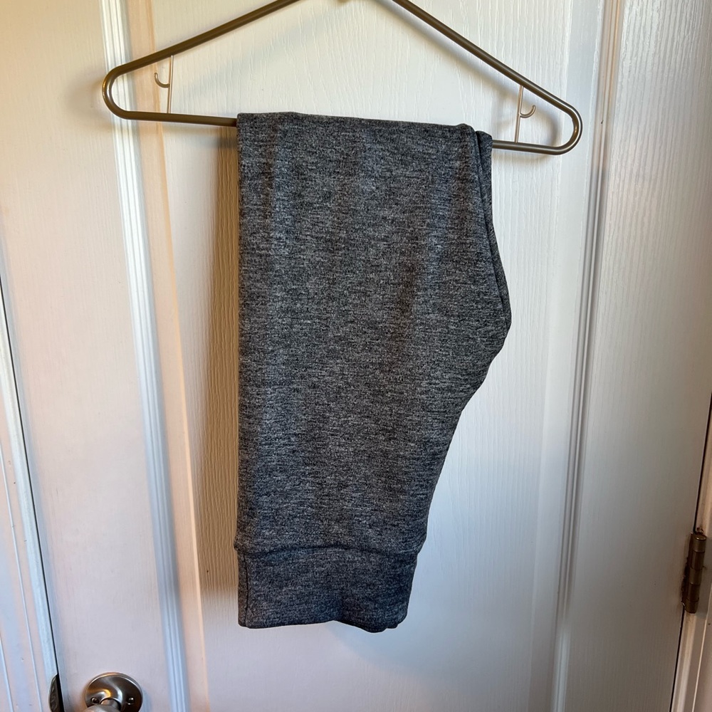 No Boundaries, size L, fleece leggings